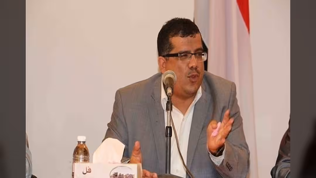 باحميد يشارك في الوقفة الاحتجاجية للطلاب في ماليزيا