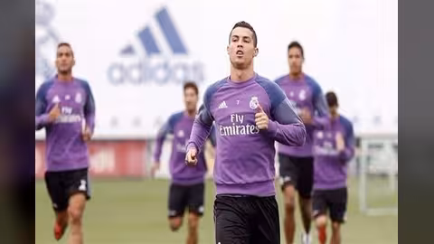 ريال مدريد يبدأ الاستعداد لموقعة أتلتيكو في دوري الأبطال