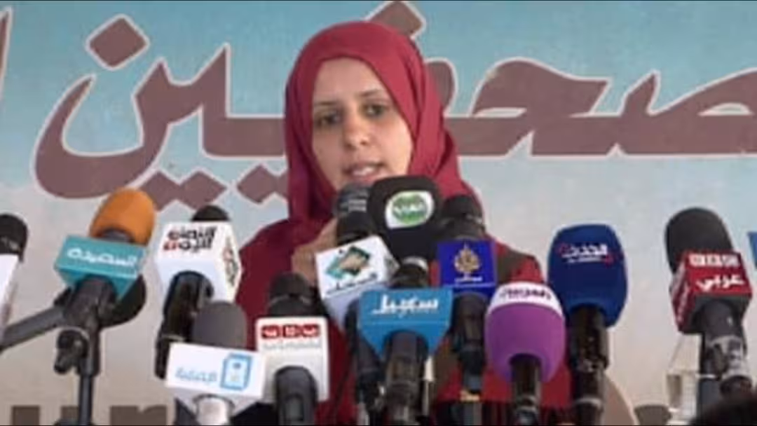 رضية المتوكل تصدر توضيحاً حول جدل دعم مواطنة بـ700 ألف دولار