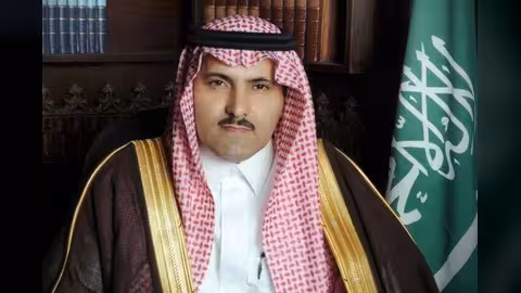 السفير السعودي في اليمن يعلن فتح مكتب للسفارة في جدة