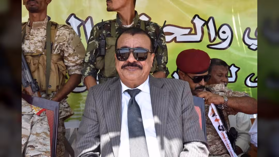 محافظ حضرموت بن بريك في بيان تاريخي: إقليمان شمال وجنوب ووقف الحرب.. النص