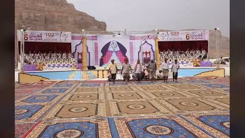 دمون تريم تحتفل بزفاف 102 عريساً وعروسة بمهرجان الحياة السادس