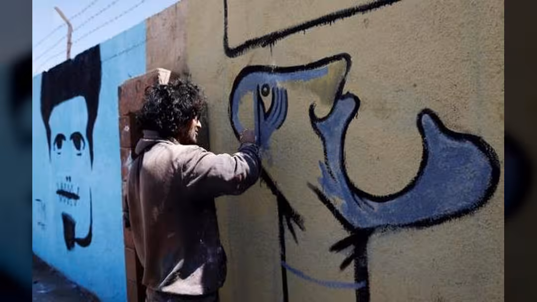 شباب اليمن في سجن كبير بسبب الحرب