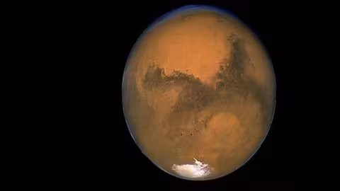 علماء: مخزون هائل من المياه في المريخ يؤكد إمكانية الحياة