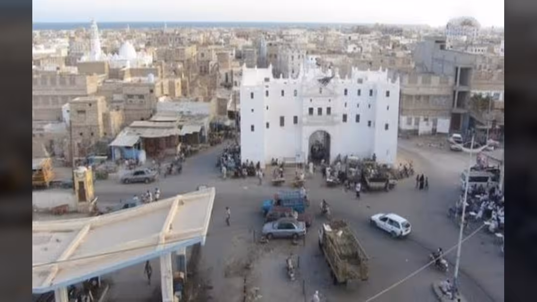 الأوقاف في الشحر حضرموت يوضح حقيقة سحب كتب دعاة سلفيين.. وثيقة