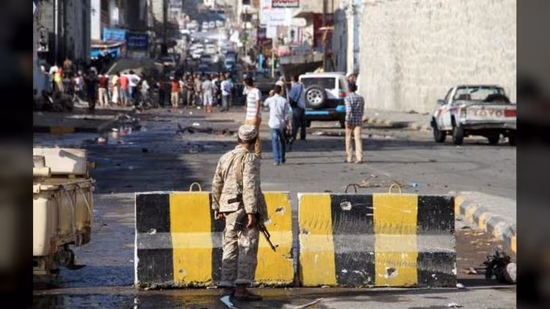 ارتفاع قتلى تفجير إرهابي في قطعبة الضالع إلى 13 قتيلاً و5 جرحى.. أسماء