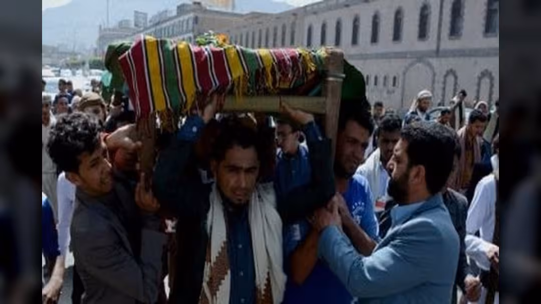 تشييع جثمان فقيد الرياضة اليمنية أيمن دحروج