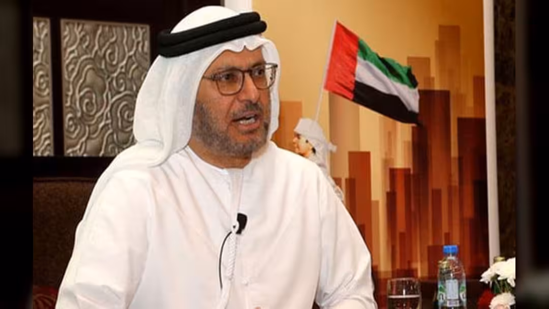 وزير إماراتي يعلق على خطاب صالح: كسر الجمود السياسي