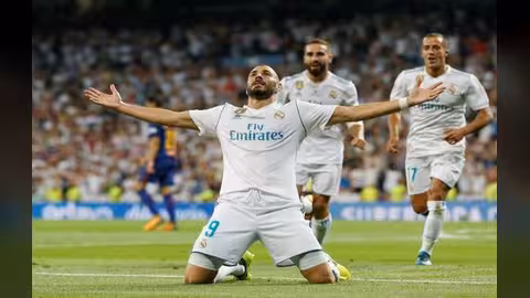 ريال مدريد يضع شرطا جزائيا خياليا أمام بنزيمة