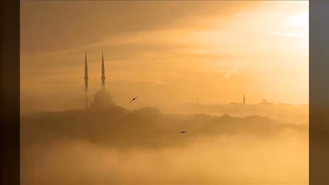 الجزائر تضع ضوابط للأذان لأول مرة