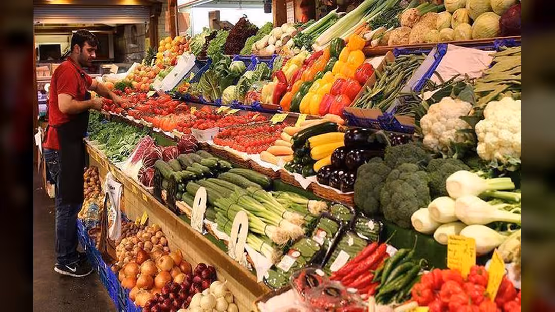 الفواكه والخضروات الملونة تقي من سرطان القولون