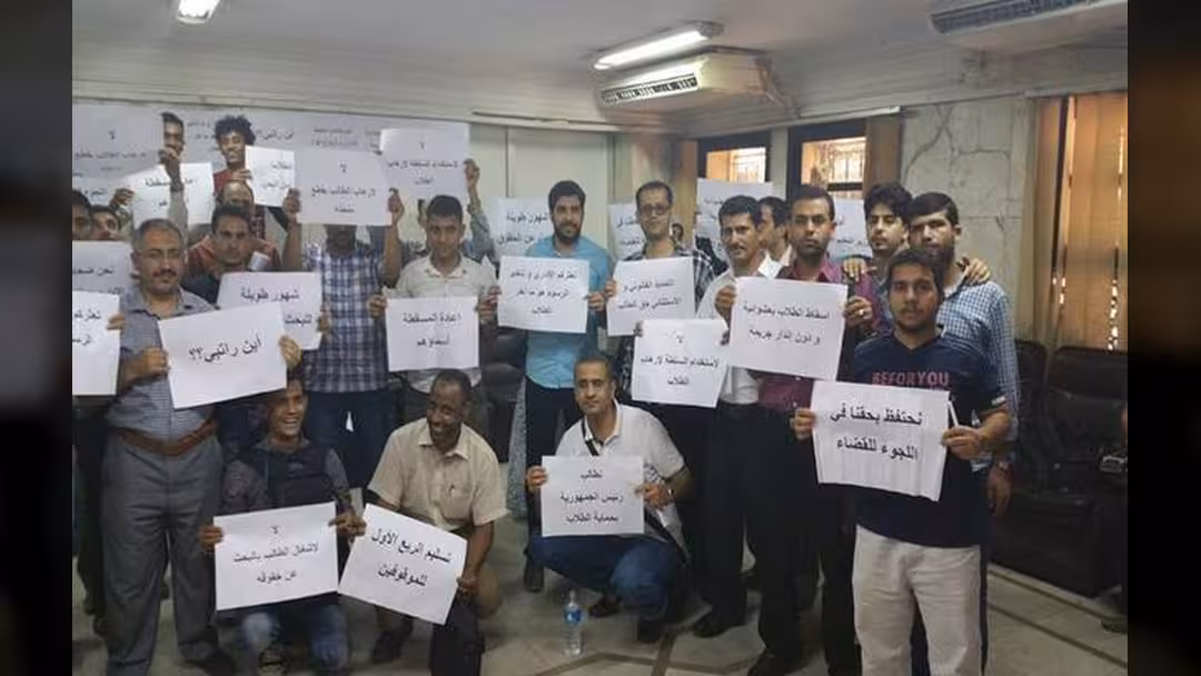 الطلاب اليمنيون المبتعثون من المنزلة أسمائهم في مصر يناشدون بن دغر