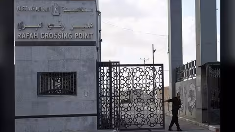 حماس تسلم معابر غزة الحدودية مع إسرائيل ومصر للسلطة الفلسطينية