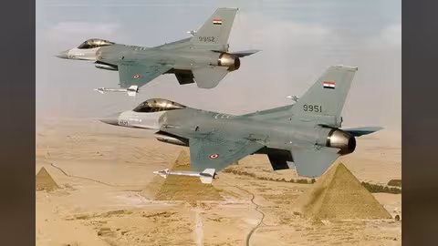 الطيران الحربي المصري يدمر سيارتين لمنفذي هجوم سيناء وارتفاع الضحايا