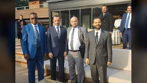 رئيس برلمانيون لأجل القدس يبحث مع رئيس مجلس الامة الكويتي تطورات المنطقة