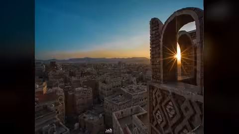 رئيسة بعثة الاتحاد الأوروبي إلى اليمن وسفراء فرنسا وهولندا والسويد يصلون صنعاء