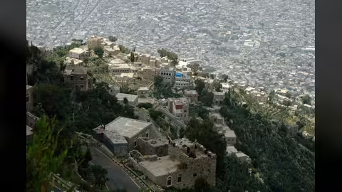 الأرصاد يتوقع تكون الصقيع على أجزاء من مناطق اليمن الجبلية