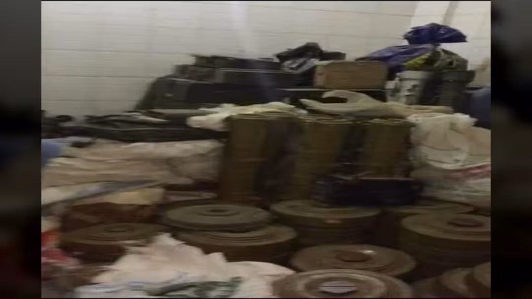أمن عدن يعلن ضبط مصنع مفخخات ومقتل 3 إرهابيين خلال مداهمة
