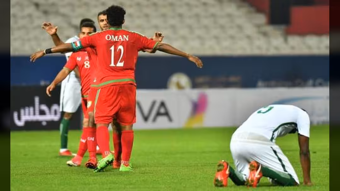 خليجي 23: عمان تطيح بالسعودية وتتأهل للمربع الذهبي.. فيديو