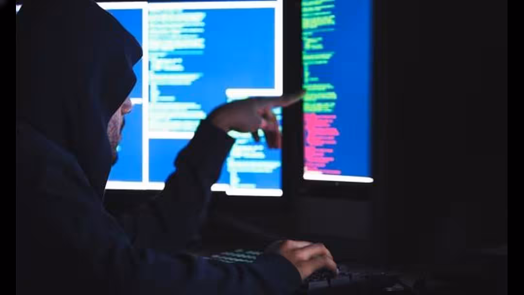 اكتشاف ثغرتين أمنيتين كبيرتين في أجهزة الكمبيوتر