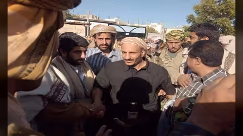 العميد طارق صالح يظهر للمرة الأولى بزيارة إلى شبوة.. صور