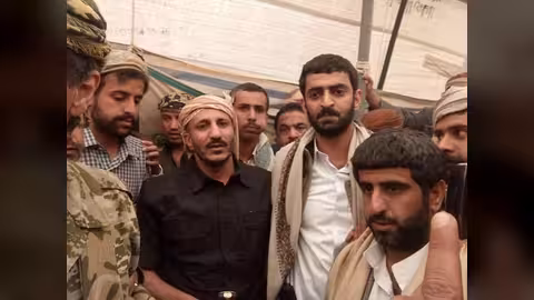 طارق صالح يدعو للمطالبة برفع العقوبات عن أحمد علي