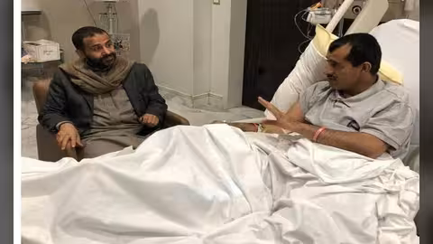 الشيخ حميد الأحمر يزور رئيس الأركان العقيلي في الرياض