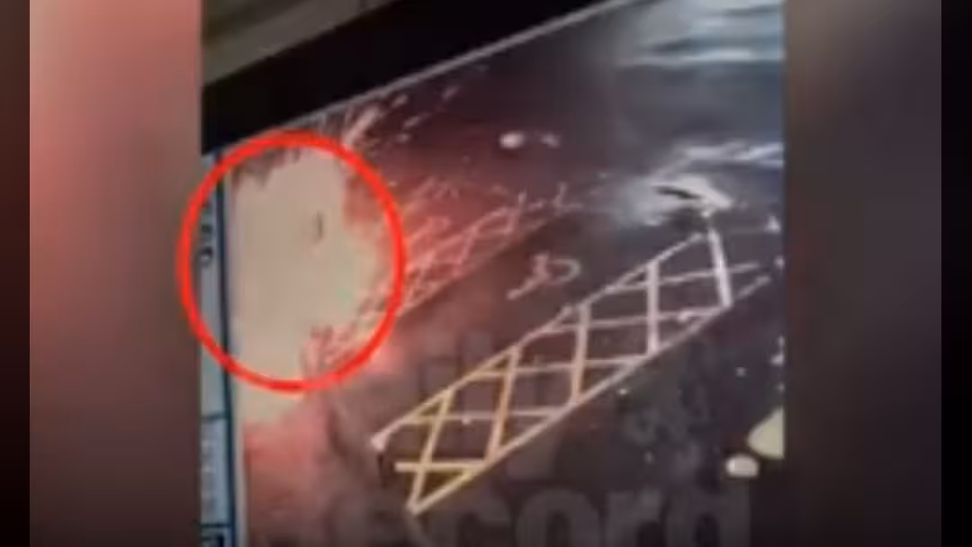 شاهد فيديو.. لحظة انفجار لص أثناء محاولته سرقة صراف آلي