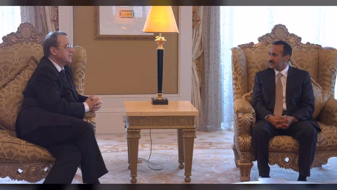 نائب وزير الخارجية الروسي يلتقي أحمد علي صالح.. والأخير يؤكد وحدة المؤتمر