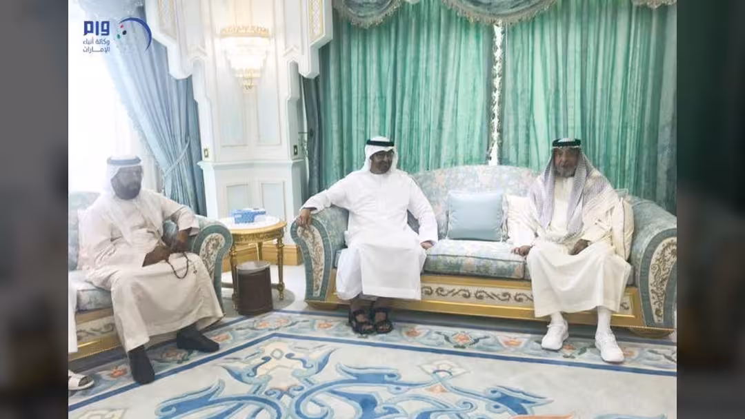 خليفة بن زايد يعود للظهور بعد غياب طويل