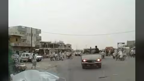 قوات الشرعية تعلن دخول مدينة حيس في الحديدة.. فيديو