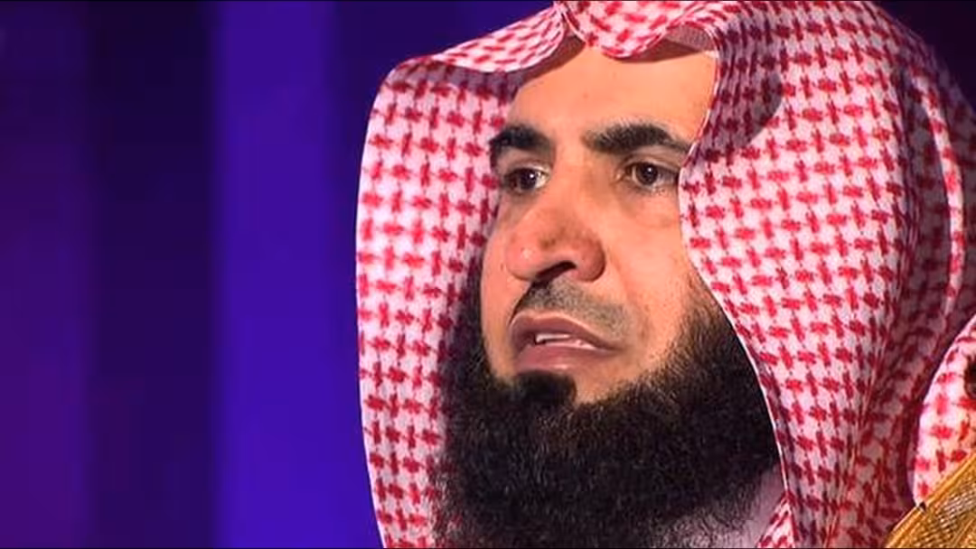 داعية سعودي: عيد الحب مناسبة اجتماعية إيجابية ويجوز تهنئة اليهود والنصارى
