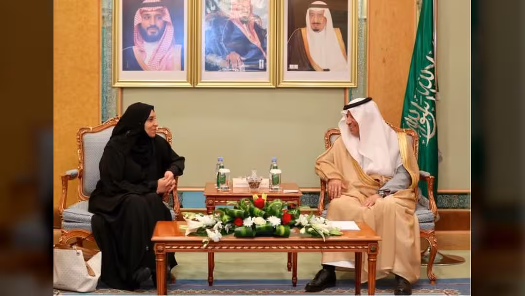 لجنة متابعة أوضاع المغتربين اليمنيين تجتمع.. ولقاء بوزير العمل السعودي