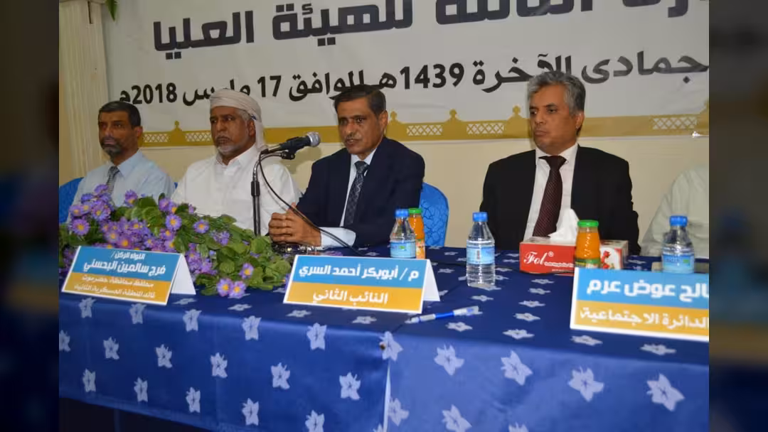 مؤتمر حضرموت الجامع يحمل العسكرية الأولى مسؤولية الانفلات ويدعو للتسليم للنخبة
