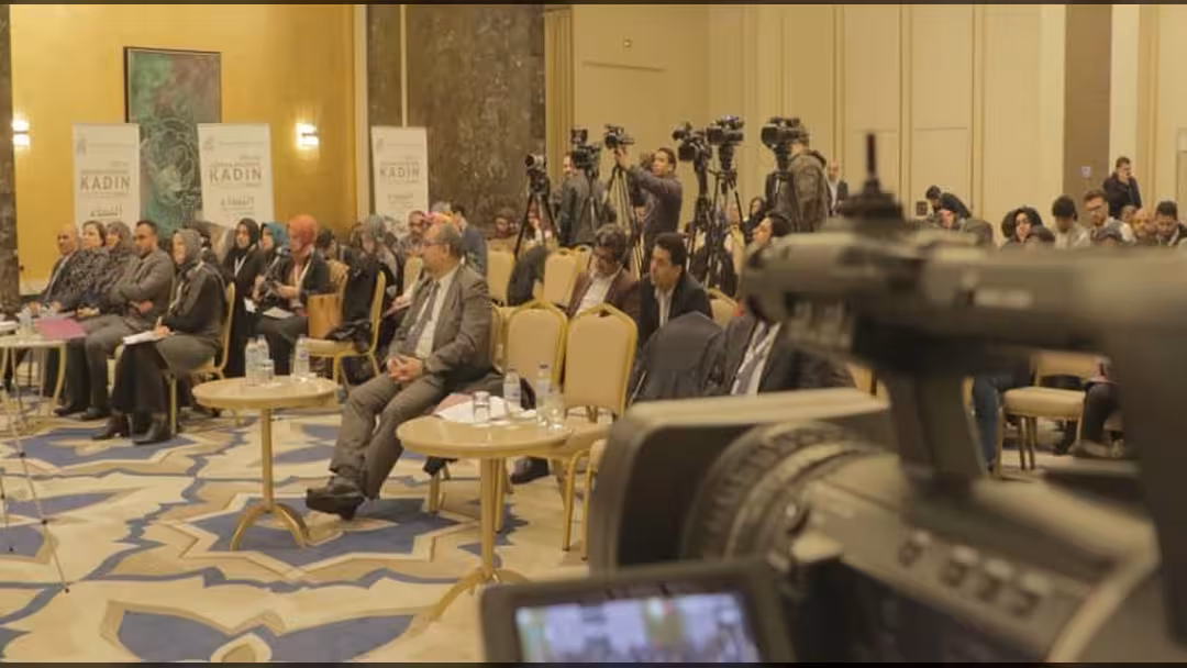 أوضاع النساء النازحات واللاجئات بندوة لمؤسسة كرمان في اسطنبول