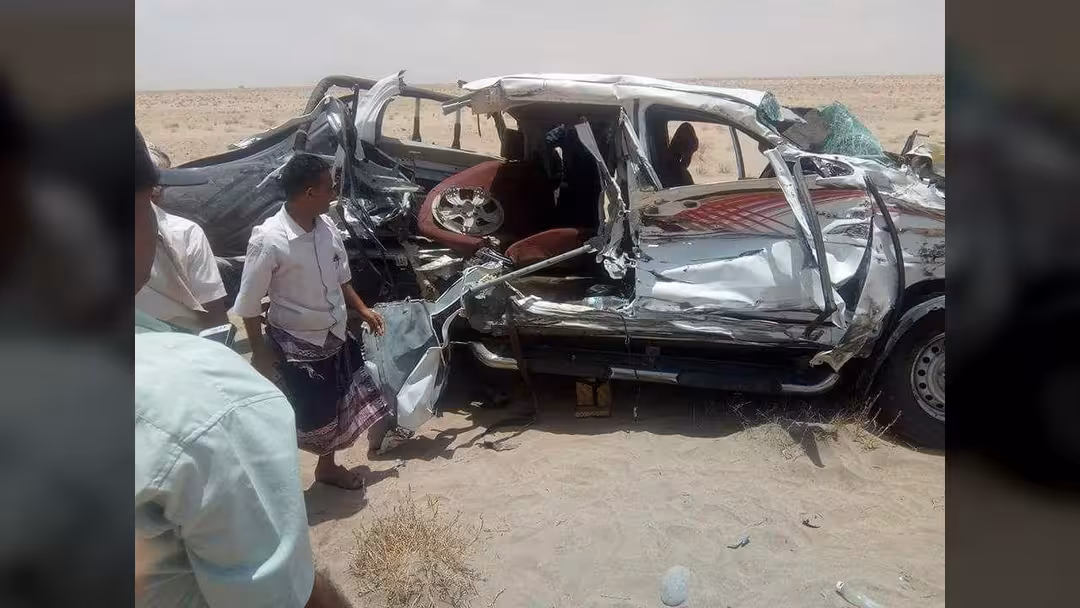 إصابة القيادي حمدي شكري بحادث مروري في لحج.. صور