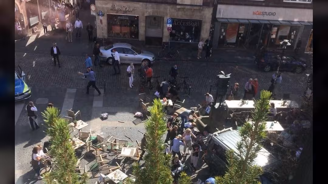 سقوط قتلى وجرحى بعملية دهس بمدينة مونستر في ألمانيا