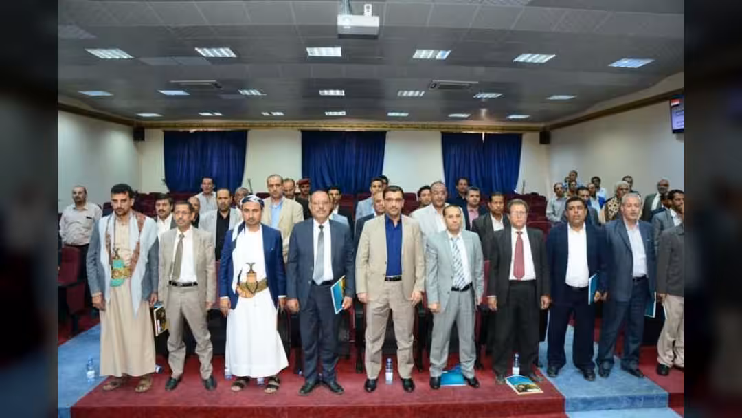 تكريم رموز أدبية باليوم العالمي للكتاب برعاية يمن موبايل في صنعاء