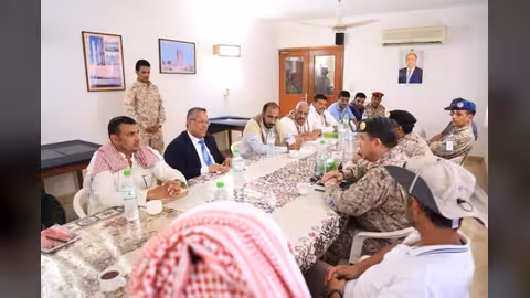 بن دغر: بحثنا مع اللجنة السعودية الأسباب التي نشبت في سقطرى