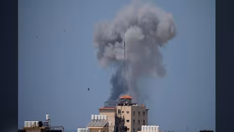 قصف إسرائيلي على عدة مواقع في قطاع غزة