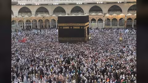 4 آلاف معتمر يمني يدخلون السعودية في أسبوع‎ بعد توقف ثلاث سنوات