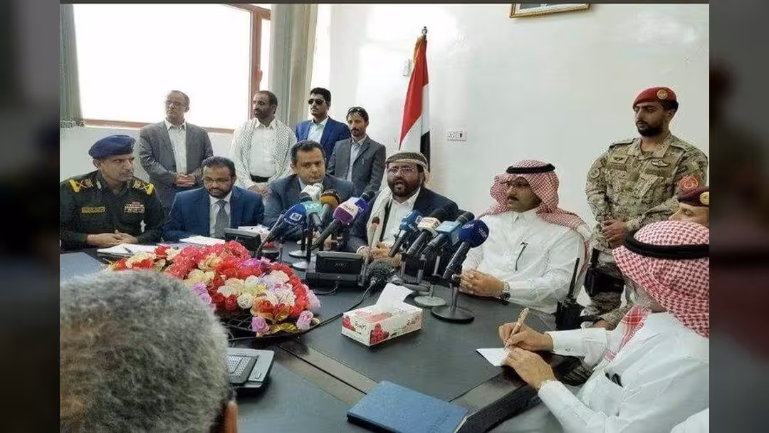 السفير السعودي يزور مأرب ويعلن عن مشاريع منها إنشاء مطار إقليمي.. صور