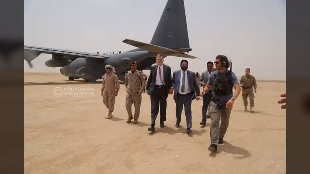 السفير الأمريكي لدى اليمن يزور مأرب ويلتقي المحافظ العرادة