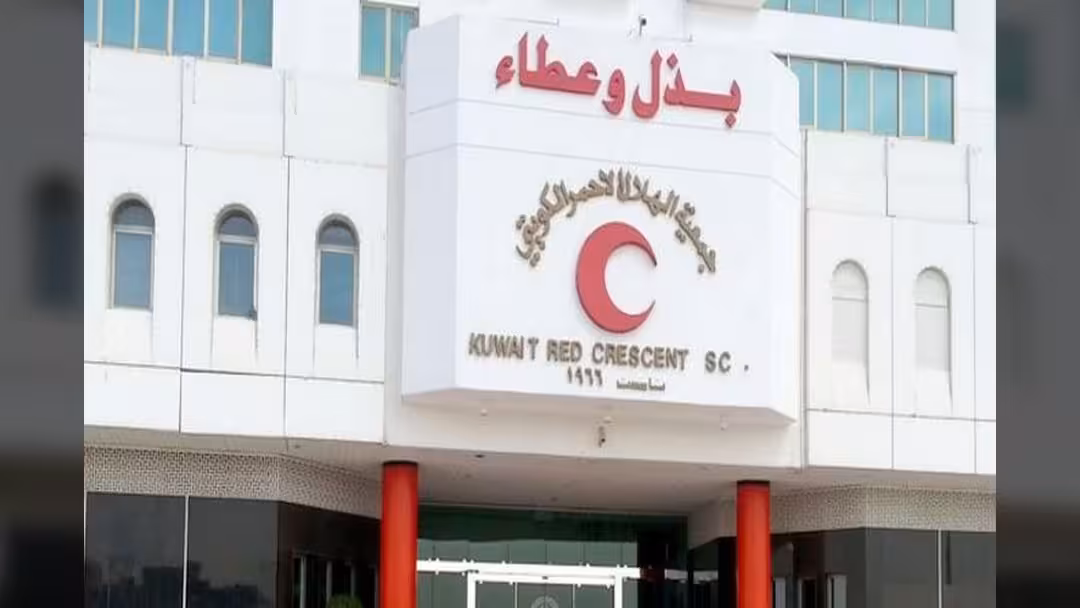 الهلال الكويتي يدعم 7 آلاف يمني بمساعدات غذائية عبر العون المباشر
