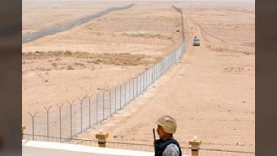 العراق تبدأ بناء سياج حدودي مع سوريا