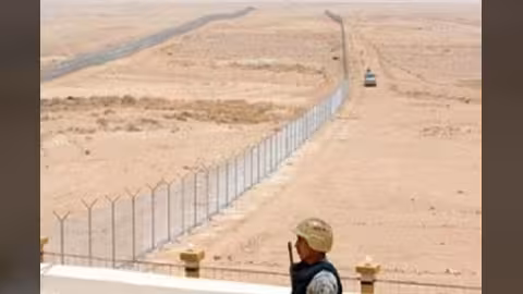 العراق تبدأ بناء سياج حدودي مع سوريا