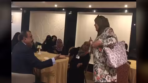 ذكرى العراسي تصدر توضيحاً حول فيديو اللقاء مع أحمد بن بريك: أقدم اعتذاراً