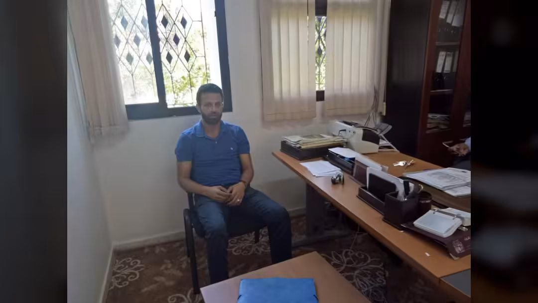 الزميل هلال الجمرة يبدأ إضراباً عن الطعام: انتقائية ومناطقية بالتعامل مع المبتعثين