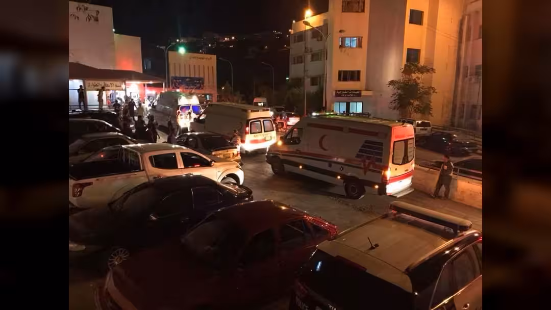 بالفيديو.. إرهابيون يفجرون مبنى في السلط والأمن الأردني ينفذ مداهمة