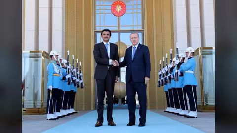 أمير قطر يعلن عزم بلاده استثمار 15 مليار دولار في تركيا 